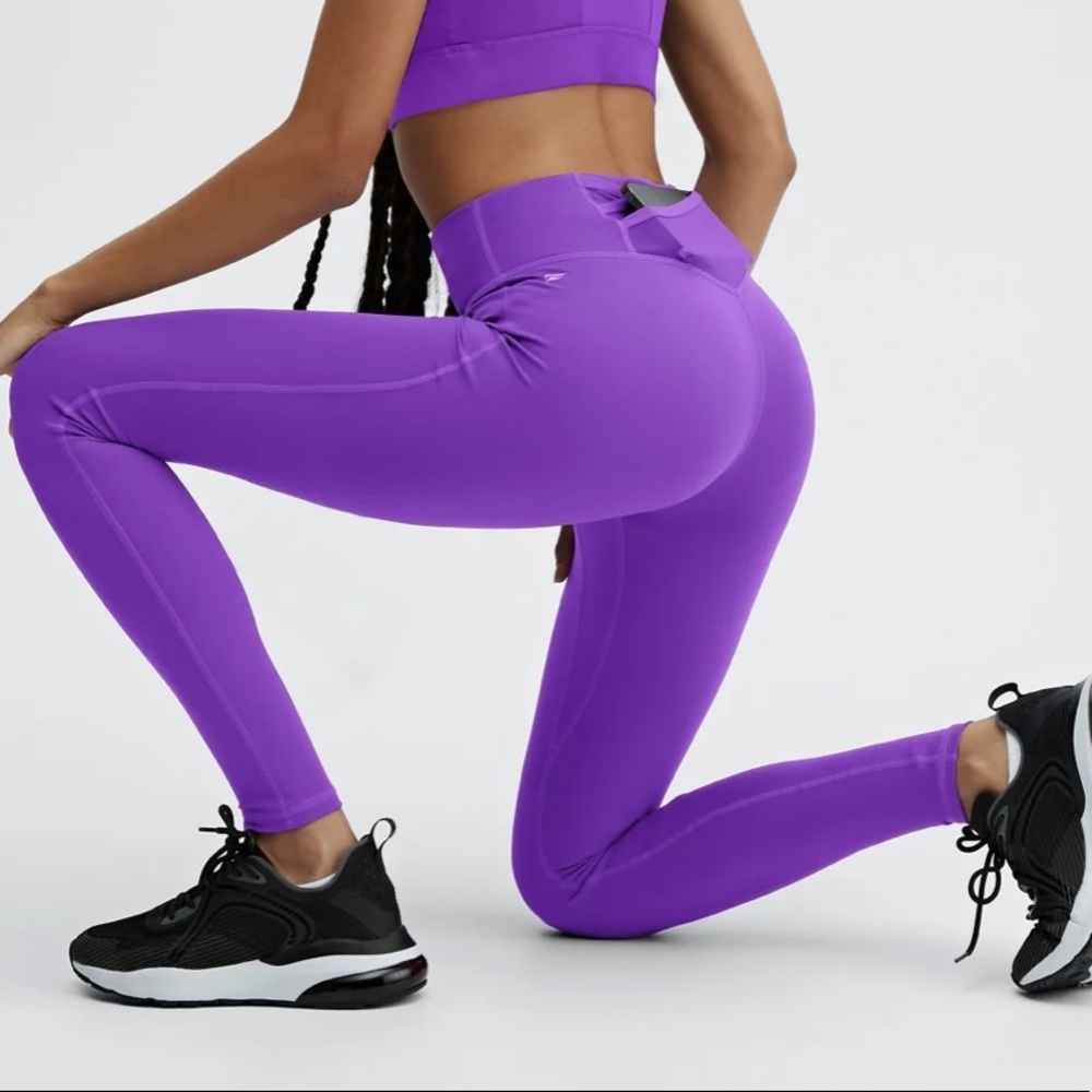 Fabletics Trinity High Waisted Pocket Legging Berry Kiss XS/4
